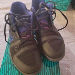 Gently worn Boys Multi Color Kyrie shoes